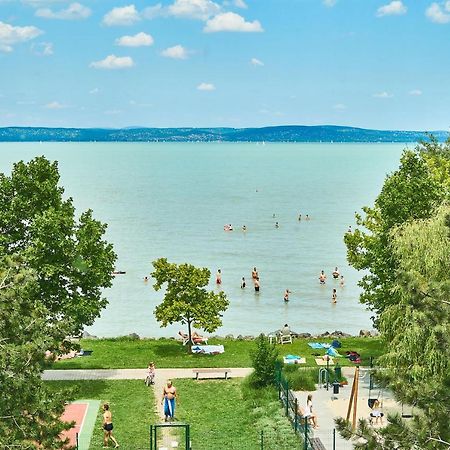 Cadet Apartments - Hostaid Siófok Zewnętrze zdjęcie