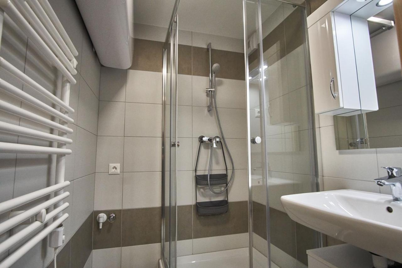 Cadet Apartments - Hostaid Siófok Zewnętrze zdjęcie