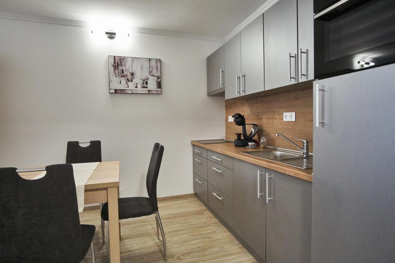 Cadet Apartments - Hostaid Siófok Zewnętrze zdjęcie