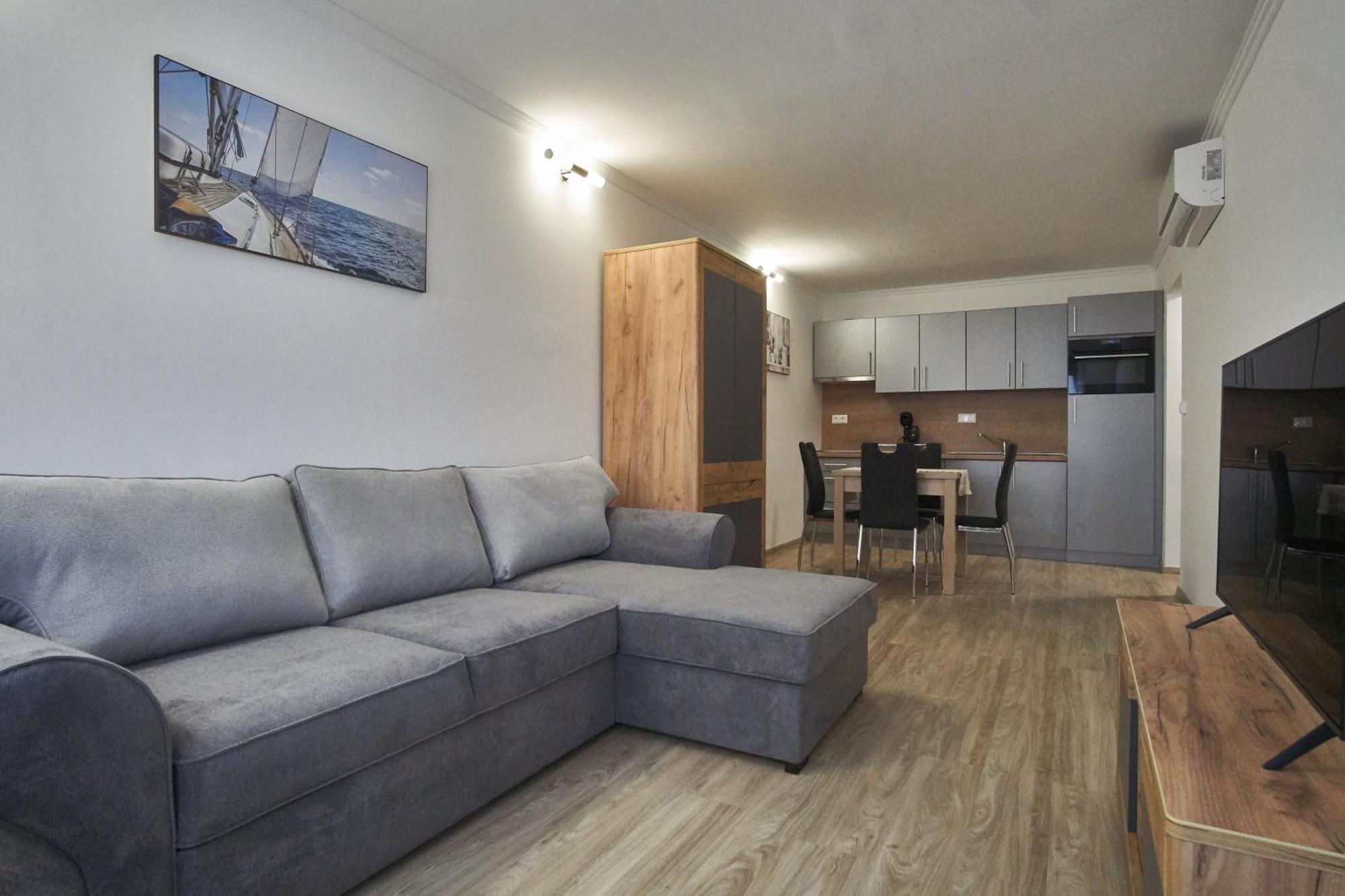 Cadet Apartments - Hostaid Siófok Zewnętrze zdjęcie