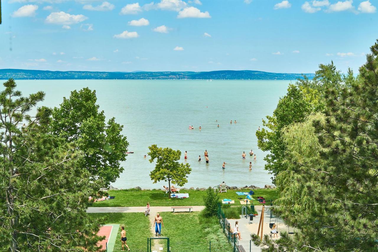 Cadet Apartments - Hostaid Siófok Zewnętrze zdjęcie